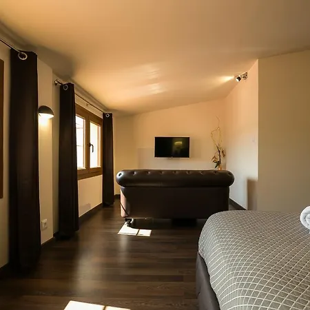 Montmar Hotel 3*