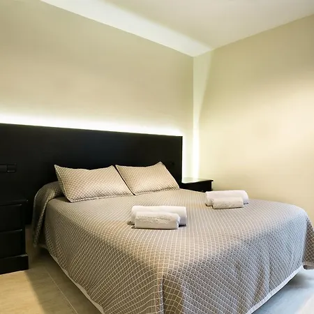 Hotel Montmar 3*
