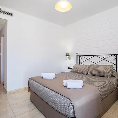 Montmar Hotel 3*